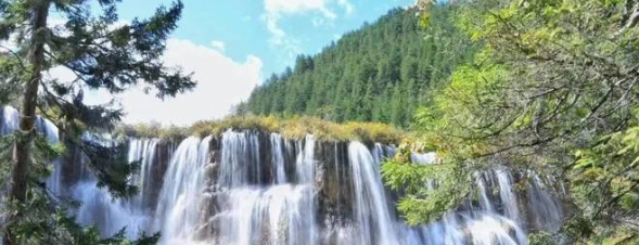 【探秘蜀国】成都,九寨,特色藏寨,黄龙,青城山,熊猫乐园,都江堰纯玩双飞6日游